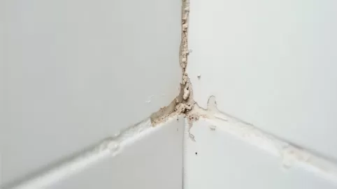 Wykończenie narożników wewnętrznych płytek